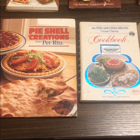 Vintage Cookbook Collection - Picture 1 of 6